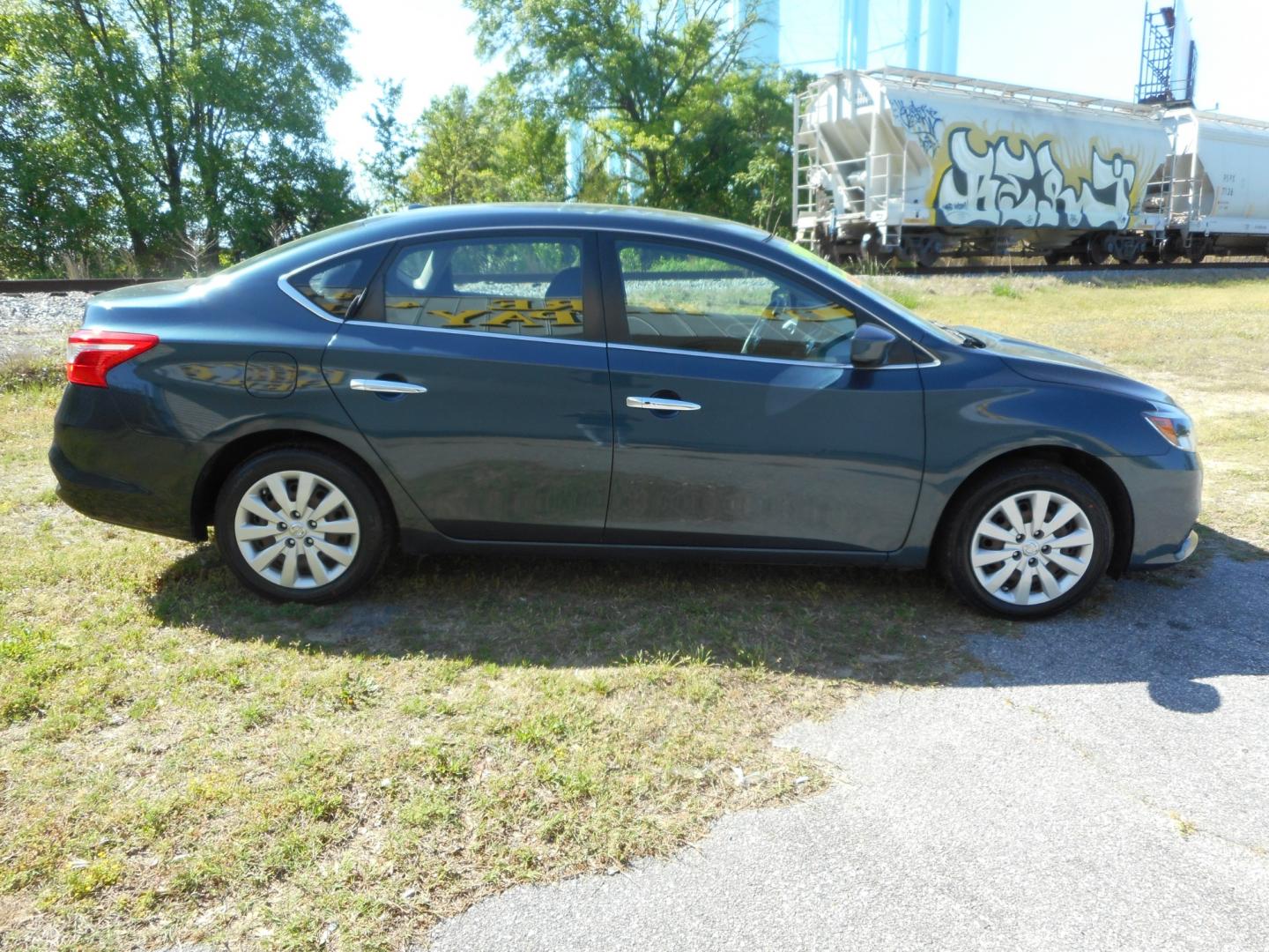 2016 Blue Nissan Sentra FE+ S (3N1AB7AP6GL) with an 1.8L L4 SFI DOHC 16V engine, CVT transmission, located at 2553 Airline Blvd, Portsmouth, VA, 23701, (757) 488-8331, 36.813889, -76.357597 - ***VEHICLE TERMS*** Down Payment: $999 Weekly Payment: $95 APR: 23.9% Repayment Terms: 42 Months *** CALL ELIZABETH SMITH - DIRECTOR OF MARKETING @ 757-488-8331 TO SCHEDULE YOUR APPOINTMENT TODAY AND GET PRE-APPROVED RIGHT OVER THE PHONE*** - Photo#4